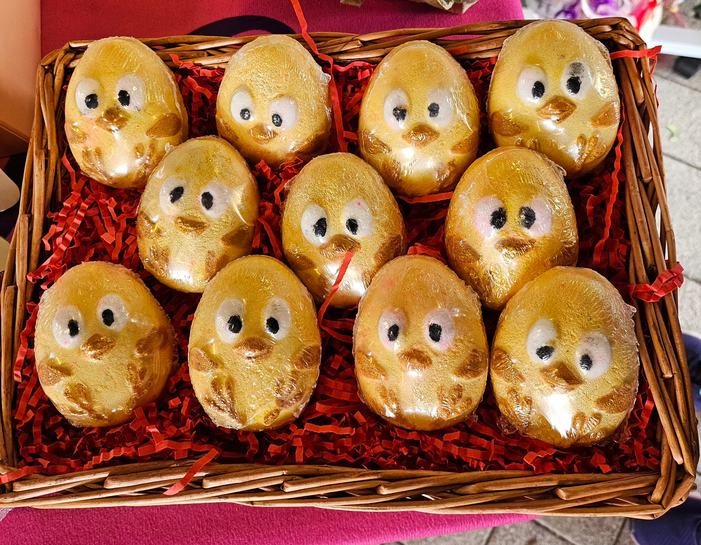 Chick bath bomb.
