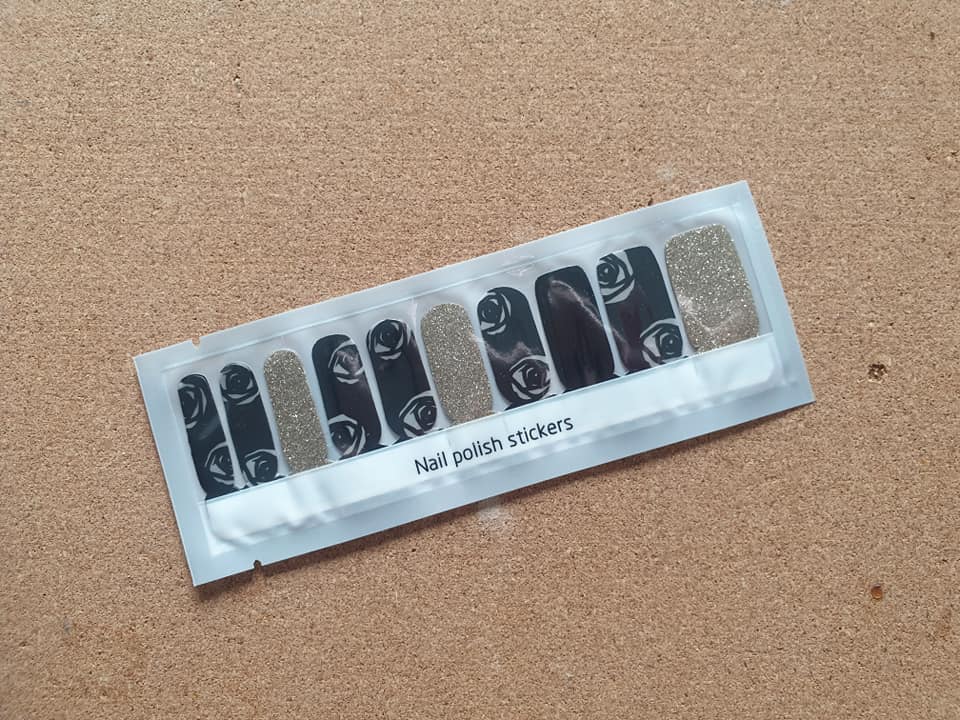 An Evening Out Glitter Nail Polish Wrap